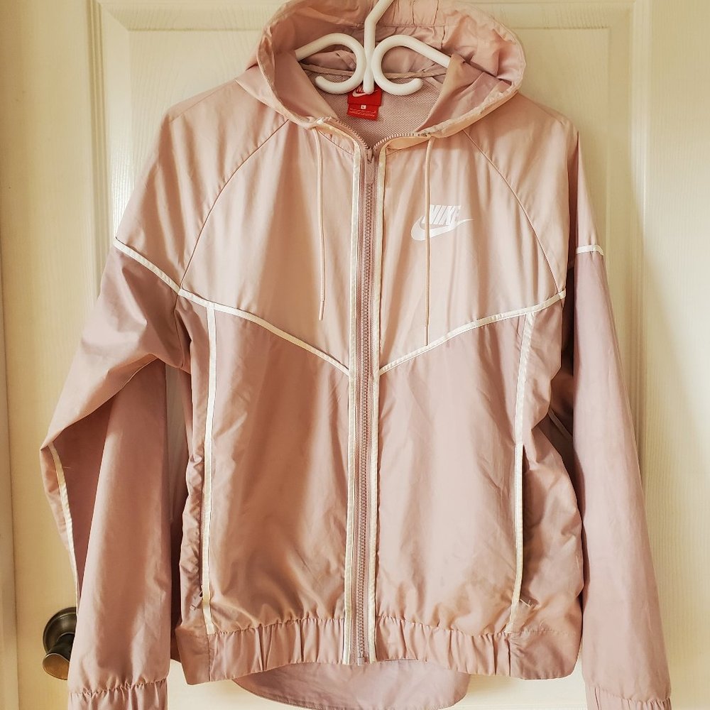 Nike Sportswear Windrunner - Size Large - Mauve / blush with cream trim